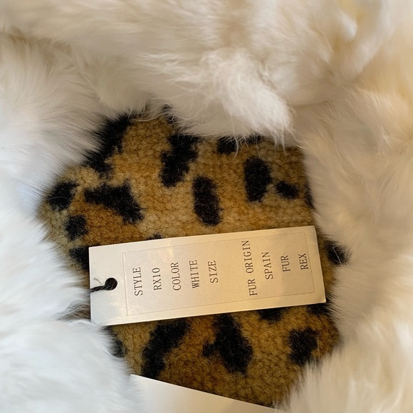 Neiman Marcus real fur neck warmer by Belle Fare - Picture 6 of 10